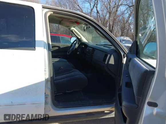 ✅ 2002 Dodge Dakota Sport • VIN: 1B7HG38N92S567251 • Lot: 43915494. Wystawiony na IAAI z przebiegiem 156 957 mil. Bezpłatny archiwum sprzedaży aukcyjnych z USA i szczegółowy raport historii pojazdu na DreamBid. Zdjęcie 5.