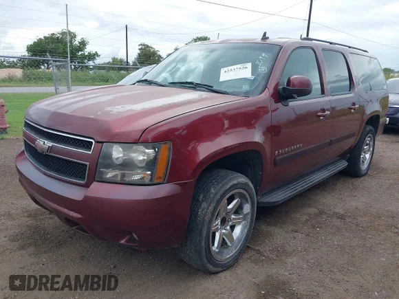 ✅ 2008 Chevrolet Suburban 3LT • VIN: 1GNFC16J28J232099 • Lot: 42537526. Wystawiony na IAAI z przebiegiem 169 854 mil. Bezpłatny archiwum sprzedaży aukcyjnych z USA i szczegółowy raport historii pojazdu na DreamBid. Zdjęcie 2.