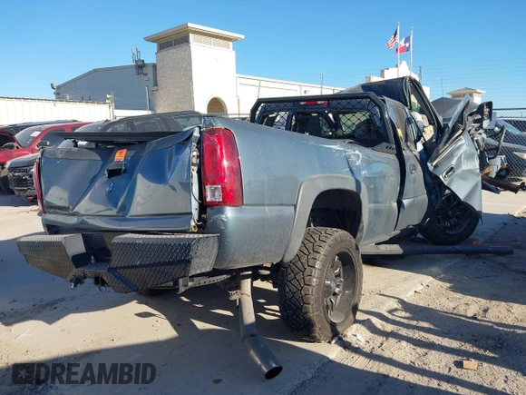 ✅ 2007 Chevrolet Silverado 3500 SRW Wrk Trk • VIN: 1GCHK33DX7F190832 • Lot: 43900740. Wystawiony na IAAI z przebiegiem Nie podano. Bezpłatny archiwum sprzedaży aukcyjnych z USA i szczegółowy raport historii pojazdu na DreamBid. Zdjęcie 4.