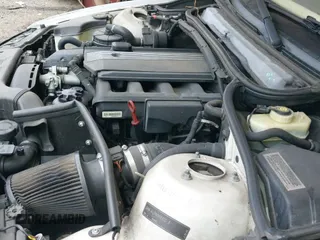 ✅ 2005 BMW 3 Series 325i • VIN: WBAEV33425KX11263 • Lot: 42656886. Listed on IAAI with 146,361 mi. Free auction sales archive from the USA and detailed vehicle history report at DreamBid. Image 19.