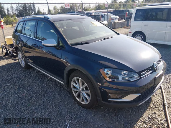 ✅ 2017 Volkswagen Golf S • VIN: 3VWH17AU7HM529719 • Lot: 45250913. Listed on IAAI with 39,082 mi. Free auction sales archive from the USA and detailed vehicle history report at DreamBid. Image 1.