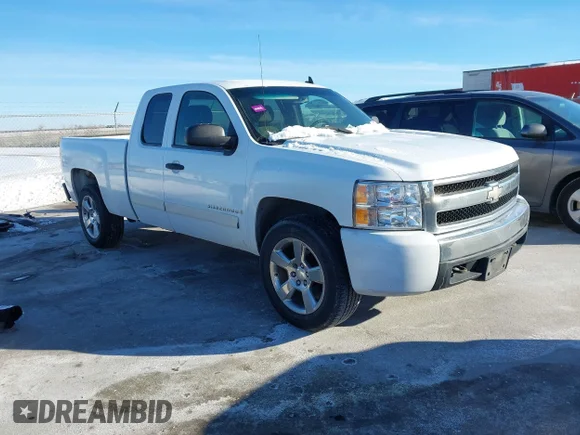 ✅ 2007 Chevrolet Silverado 1500 Work Truck • VIN: 1GCEC19C87Z548043 • Lot: 44220594. Wystawiony na IAAI z przebiegiem 189 012 mil. Bezpłatny archiwum sprzedaży aukcyjnych z USA i szczegółowy raport historii pojazdu na DreamBid. Zdjęcie 1.