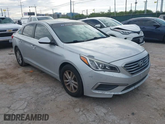 ✅ 2017 Hyundai Sonata 2.4L • VIN: 5NPE24AF5HH529131 • Лот: 45237401. Опубліковано раніше на IAAI з пробігом 156 826 миль. Безкоштовний доступ до архіву аукціонних продажів зі США та докладний звіт про історію автомобіля на DreamBid. Зображення 1.