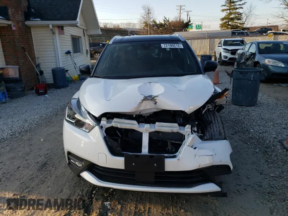 ✅ 2020 Nissan Kicks SR • VIN: 3N1CP5DV8LL530691 • Lot: 72199212. Wystawiony na Copart z przebiegiem 12 141 mil. Bezpłatny archiwum sprzedaży aukcyjnych z USA i szczegółowy raport historii pojazdu na DreamBid. Zdjęcie 5.