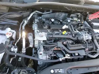 ✅ 2024 Toyota Corolla Cross XLE • VIN: 7MUDAAAG7RV082616 • Lot: 93096285. Wystawiony na Copart z przebiegiem 17 282 mil. Bezpłatny archiwum sprzedaży aukcyjnych z USA i szczegółowy raport historii pojazdu na DreamBid. Zdjęcie 14.