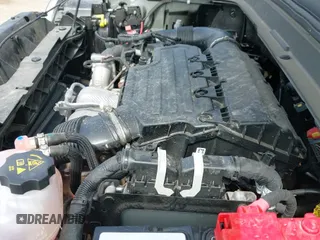 ✅ 2023 Jeep Renegade Latitude • VIN: ZACNJDB13PPP57203 • Lot: 42681826. Wystawiony na IAAI z przebiegiem 17 182 mil. Bezpłatny archiwum sprzedaży aukcyjnych z USA i szczegółowy raport historii pojazdu na DreamBid. Zdjęcie 20.