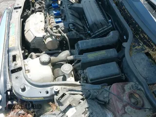 ✅ 2007 MINI Hardtop • VIN: WMWMF33507TU60421 • Лот: 42956707. Опубликован ранее на IAAI с пробегом 194 673 миль. Бесплатный доступ к архиву аукционных продаж из США и подробный отчёт об истории автомобиля на DreamBid. Изображение 14.