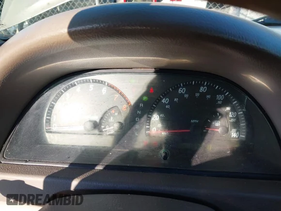 ✅ 2003 Toyota Camry LE • VIN: 4T1BE32K53U235075 • Lot: 44510745. Wystawiony na IAAI z przebiegiem 184 251 mil. Bezpłatny archiwum sprzedaży aukcyjnych z USA i szczegółowy raport historii pojazdu na DreamBid. Zdjęcie 7.