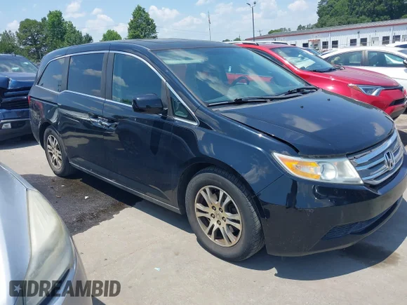 ✅ 2013 Honda Odyssey EX-L • VIN: 5FNRL5H68DB088789 • Lot: 45378463. Wystawiony na IAAI z przebiegiem 210 647 mil. Bezpłatny archiwum sprzedaży aukcyjnych z USA i szczegółowy raport historii pojazdu na DreamBid. Zdjęcie 1.