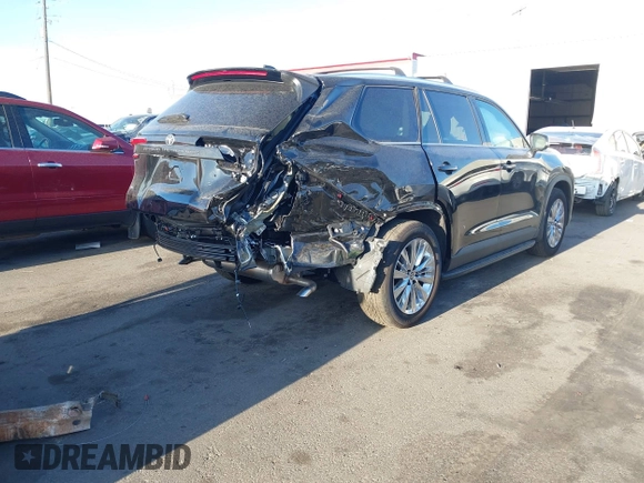 ✅ 2025 Toyota Highlander XLE • VIN: 5TDAAAB55SS090830 • Лот: 43206090. Опубликован ранее на IAAI с пробегом 3 467 миль. Бесплатный доступ к архиву аукционных продаж из США и подробный отчёт об истории автомобиля на DreamBid. Изображение 4.