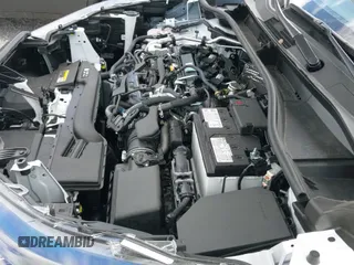 ✅ 2025 Toyota Corolla Cross LE • VIN: 7MUBAABG2SV139302 • Лот: 43051741. Опубликован ранее на IAAI с пробегом 2 059 миль. Бесплатный доступ к архиву аукционных продаж из США и подробный отчёт об истории автомобиля на DreamBid. Изображение 19.