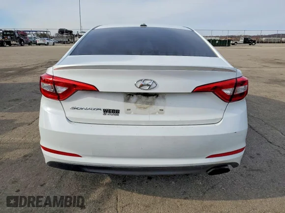 ✅ 2016 Hyundai Sonata SE • VIN: 5NPE24AF5GH300091 • Лот: 72482715. Опубликован ранее на Copart с пробегом 96 449 миль. Бесплатный доступ к архиву аукционных продаж из США и подробный отчёт об истории автомобиля на DreamBid. Изображение 6.