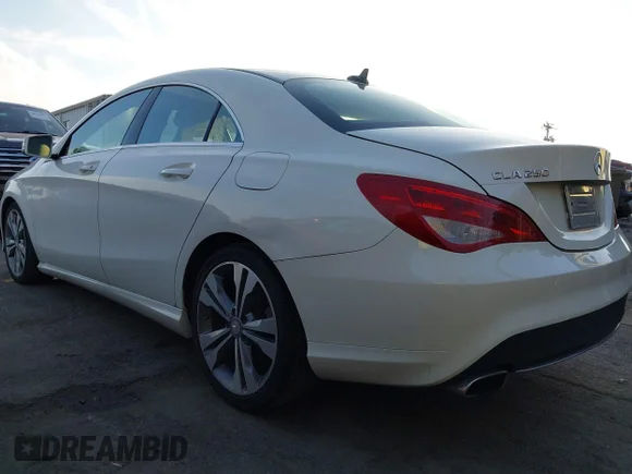 ✅ 2014 Mercedes-Benz CLA 250 • VIN: WDDSJ4GB5EN107128 • Lot: 44085401. Wystawiony na IAAI z przebiegiem 177 961 mil. Bezpłatny archiwum sprzedaży aukcyjnych z USA i szczegółowy raport historii pojazdu na DreamBid. Zdjęcie 3.