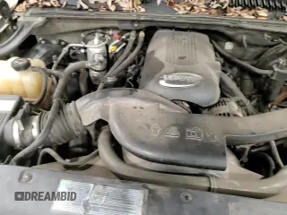 2003 Chevrolet Suburban Z71 с VIN 3GNFK16Z03G157602, выставлен на аукционе Copart как лот 82706314 с пробегом Не указан миль и Чистый • Clean title. История ставок и продаж доступна на DreamBid. Изображение 14.