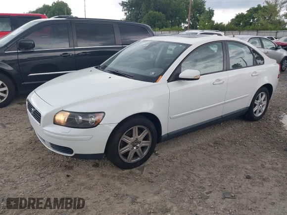 ✅ 2006 Volvo S40 2.4L • VIN: YV1MS382862178393 • Лот: 42634819. Опубліковано раніше на IAAI з пробігом 98 683 миль. Безкоштовний доступ до архіву аукціонних продажів зі США та докладний звіт про історію автомобіля на DreamBid. Зображення 2.