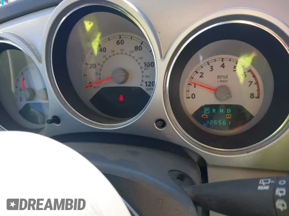 ✅ 2009 Chrysler PT Cruiser • VIN: 3A8FY48909T607179 • Lot: 44087547. Wystawiony na IAAI z przebiegiem 126 561 mil. Bezpłatny archiwum sprzedaży aukcyjnych z USA i szczegółowy raport historii pojazdu na DreamBid. Zdjęcie 7.