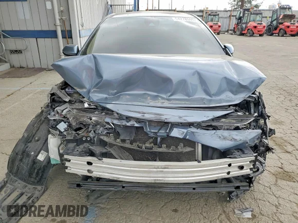 ✅ 2022 Toyota Corolla LE • VIN: JTDEPMAE4N3022768 • Lot: 54278596. Listed on Copart with 94,636 mi. Free auction sales archive from the USA and detailed vehicle history report at DreamBid. Image 5.