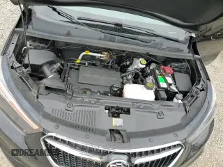 ✅ 2021 Buick Encore Preferred • VIN: KL4CJASB5MB340912 • Lot: 82314335. Wystawiony na Copart z przebiegiem 74 816 mil. Bezpłatny archiwum sprzedaży aukcyjnych z USA i szczegółowy raport historii pojazdu na DreamBid. Zdjęcie 15.