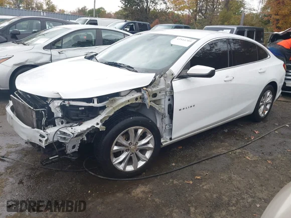 ✅ 2020 Chevrolet Malibu LT • VIN: 1G1ZD5STXLF067523 • Lot: 43544705. Wystawiony na IAAI z przebiegiem 112 522 mil. Bezpłatny archiwum sprzedaży aukcyjnych z USA i szczegółowy raport historii pojazdu na DreamBid. Zdjęcie 2.