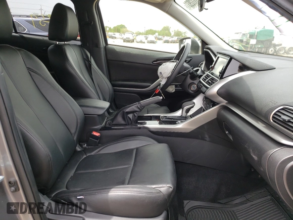 ✅ 2019 Mitsubishi Eclipse Cross ES • VIN: JA4AT3AA9KZ037528 • Lot: 43172931. Wystawiony na Copart z przebiegiem 28 259 mil. Bezpłatny archiwum sprzedaży aukcyjnych z USA i szczegółowy raport historii pojazdu na DreamBid. Zdjęcie 5.