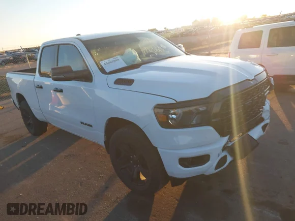 ✅ 2024 Ram 1500 Big Horn • VIN: 1C6SRFBT0RN212378 • Лот: 43665899. Опубликован ранее на IAAI с пробегом 25 972 миль. Бесплатный доступ к архиву аукционных продаж из США и подробный отчёт об истории автомобиля на DreamBid. Изображение 1.