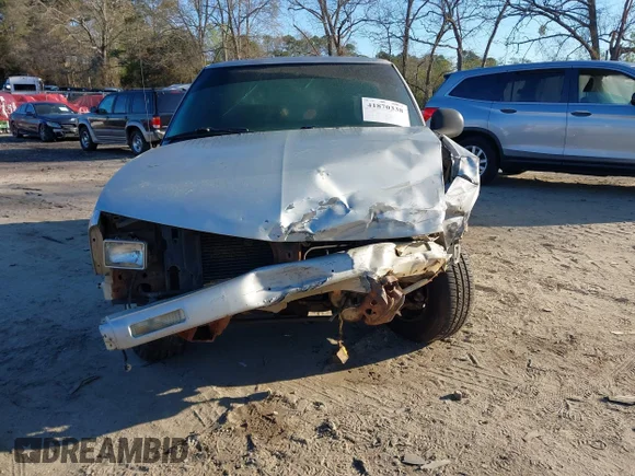 ✅ 1995 Chevrolet S-10 • VIN: 1GCCS1442SK162259 • Lot: 41870338. Wystawiony na IAAI z przebiegiem 222 349 mil. Bezpłatny archiwum sprzedaży aukcyjnych z USA i szczegółowy raport historii pojazdu na DreamBid. Zdjęcie 6.