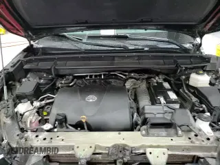 ✅ 2021 Toyota Highlander XSE • VIN: 5TDLZRBH3MS096137 • Lot: 84579795. Listed on Copart with 82,601 mi. Free auction sales archive from the USA and detailed vehicle history report at DreamBid. Image 17.