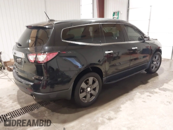 ✅ 2017 Chevrolet Traverse LT • VIN: 1GNKRHKD4HJ331657 • Lot: 43944610. Wystawiony na IAAI z przebiegiem 118 555 mil. Bezpłatny archiwum sprzedaży aukcyjnych z USA i szczegółowy raport historii pojazdu na DreamBid. Zdjęcie 4.