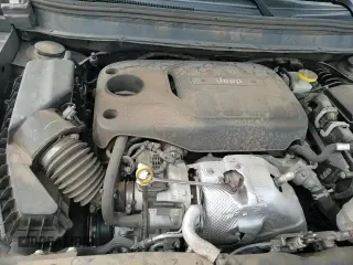 ✅ 2019 Jeep Cherokee Latitude Plus • VIN: 1C4PJLLN5KD341006 • Лот: 82250855. Опубликован ранее на Copart с пробегом 125 644 миль. Бесплатный доступ к архиву аукционных продаж из США и подробный отчёт об истории автомобиля на DreamBid. Изображение 15.