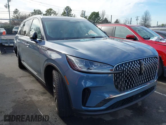 ✅ 2025 Lincoln Aviator Reserve • VIN: 5LM5J7WC0SGL23934 • Lot: 44189115. Listed on IAAI with 10,288 mi. Free auction sales archive from the USA and detailed vehicle history report at DreamBid. Image 1.