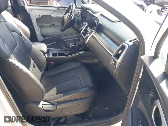 ✅ 2022 Kia Sorento S • VIN: 5XYRL4LC1NG125182 • Lot: 44315144. Wystawiony na IAAI z przebiegiem 50 450 mil. Bezpłatny archiwum sprzedaży aukcyjnych z USA i szczegółowy raport historii pojazdu na DreamBid. Zdjęcie 5.