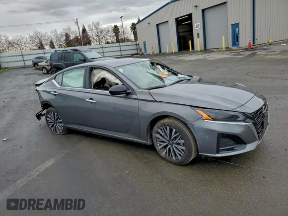 ✅ 2025 Nissan Altima SV • VIN: 1N4BL4DV2SN396506 • Лот: 98435575. Опубликован ранее на Copart с пробегом 9 773 миль. Бесплатный доступ к архиву аукционных продаж из США и подробный отчёт об истории автомобиля на DreamBid. Изображение 4.