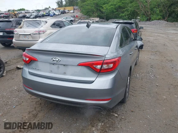 ✅ 2016 Hyundai Sonata SE • VIN: 5NPE24AF1GH383647 • Lot: 45003721. Wystawiony na IAAI z przebiegiem 151 202 mil. Bezpłatny archiwum sprzedaży aukcyjnych z USA i szczegółowy raport historii pojazdu na DreamBid. Zdjęcie 4.