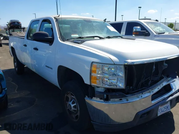 ✅ 2014 Chevrolet Silverado 2500HD Work Truck • VIN: 1GC1CVCG1EF124946 • Lot: 43272862. Listed on IAAI with 135,725 mi. Free auction sales archive from the USA and detailed vehicle history report at DreamBid. Image 1.