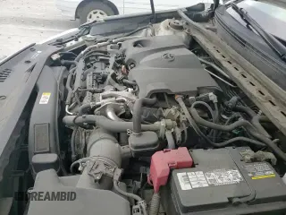 ✅ 2020 Toyota Camry LE • VIN: 4T1C11AK7LU981954 • Lot: 87490515. Wystawiony na Copart z przebiegiem 118 345 mil. Bezpłatny archiwum sprzedaży aukcyjnych z USA i szczegółowy raport historii pojazdu na DreamBid. Zdjęcie 13.