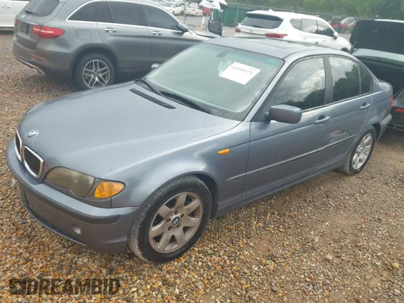 ✅ 2005 BMW 3 Series 325i • VIN: WBAEV334X5KX11186 • Лот: 45194321. Опубликован ранее на IAAI с пробегом 184 321 миль. Бесплатный доступ к архиву аукционных продаж из США и подробный отчёт об истории автомобиля на DreamBid. Изображение 2.