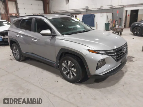 ✅ 2022 Hyundai Tucson Blue • VIN: KM8JBCA17NU019812 • Lot: 44695682. Listed on IAAI with 70,456 mi. Free auction sales archive from the USA and detailed vehicle history report at DreamBid. Image 1.