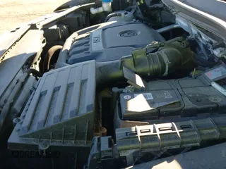 ✅ 2018 Volkswagen Tiguan SEL • VIN: 3VV2B7AX4JM169770 • Lot: 43524587. Wystawiony na IAAI z przebiegiem 95 365 mil. Bezpłatny archiwum sprzedaży aukcyjnych z USA i szczegółowy raport historii pojazdu na DreamBid. Zdjęcie 19.