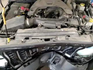 ✅ 2020 Jeep Gladiator Overland • VIN: 1C6HJTFGXLL102390 • Lot: 81701135. Listed on Copart with 81,388 mi. Free auction sales archive from the USA and detailed vehicle history report at DreamBid. Image 13.