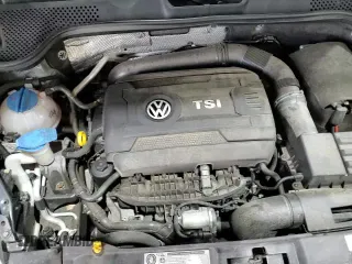 ✅ 2017 Volkswagen Beetle Fleet • VIN: 3VWF17AT6HM624674 • Lot: 69151175. Wystawiony na Copart z przebiegiem 79 629 mil. Bezpłatny archiwum sprzedaży aukcyjnych z USA i szczegółowy raport historii pojazdu na DreamBid. Zdjęcie 13.