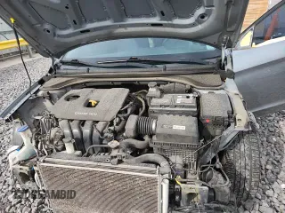 ✅ 2017 Hyundai Elantra SE • VIN: 5NPD84LF6HH091890 • Lot: 86699125. Listed on Copart with 108,769 mi. Free auction sales archive from the USA and detailed vehicle history report at DreamBid. Image 16.