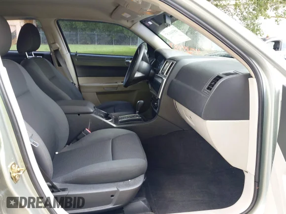 ✅ 2006 Chrysler 300 • VIN: 2C3KA43R26H217792 • Lot: 45344187. Listed on IAAI with 117,166 mi. Free auction sales archive from the USA and detailed vehicle history report at DreamBid. Image 5.