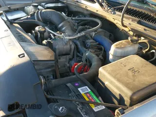 ✅ 2003 GMC Sierra 2500HD SLT • VIN: 1GTHK23133F101967 • Lot: 41392587. Wystawiony na IAAI z przebiegiem 226 679 mil. Bezpłatny archiwum sprzedaży aukcyjnych z USA i szczegółowy raport historii pojazdu na DreamBid. Zdjęcie 20.