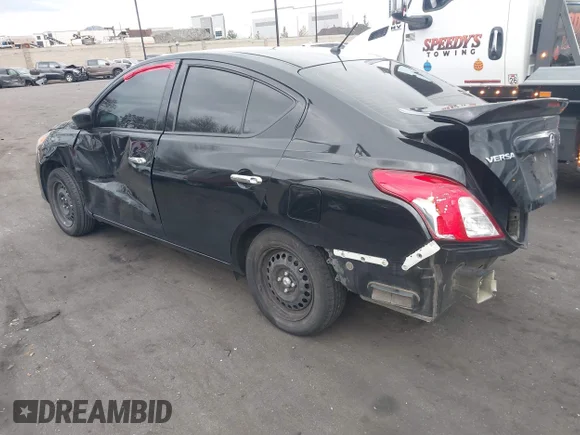 ✅ 2019 Nissan Versa SV • VIN: 3N1CN7AP2KL864110 • Lot: 44056368. Wystawiony na IAAI z przebiegiem Nie podano. Bezpłatny archiwum sprzedaży aukcyjnych z USA i szczegółowy raport historii pojazdu na DreamBid. Zdjęcie 3.