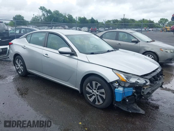 ✅ 2020 Nissan Altima S • VIN: 1N4BL4BV7LC166136 • Lot: 45450748. Wystawiony na IAAI z przebiegiem 92 723 mil. Bezpłatny archiwum sprzedaży aukcyjnych z USA i szczegółowy raport historii pojazdu na DreamBid. Zdjęcie 1.