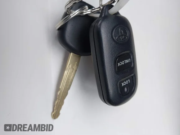 ✅ 2008 Toyota Corolla LE • VIN: 1NXBR32E58Z956812 • Лот: 45207213. Опубликован ранее на IAAI с пробегом 169 292 миль. Бесплатный доступ к архиву аукционных продаж из США и подробный отчёт об истории автомобиля на DreamBid. Изображение 11.
