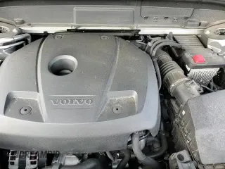 ✅ 2020 Volvo XC60 Momentum • VIN: YV4A22RK4L1513696 • Lot: 84231905. Wystawiony na Copart z przebiegiem 62 876 mil. Bezpłatny archiwum sprzedaży aukcyjnych z USA i szczegółowy raport historii pojazdu na DreamBid. Zdjęcie 14.