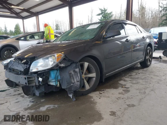 ✅ 2011 Chevrolet Malibu 1LT • VIN: 1G1ZC5E15BF173793 • Lot: 43939277. Wystawiony na IAAI z przebiegiem 222 771 mil. Bezpłatny archiwum sprzedaży aukcyjnych z USA i szczegółowy raport historii pojazdu na DreamBid. Zdjęcie 2.