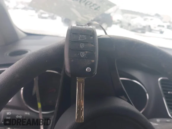 ✅ 2016 Kia Sedona LX • VIN: KNDMB5C19G6107360 • Лот: 43994856. Опубліковано раніше на IAAI з пробігом 86 427 миль. Безкоштовний доступ до архіву аукціонних продажів зі США та докладний звіт про історію автомобіля на DreamBid. Зображення 10.