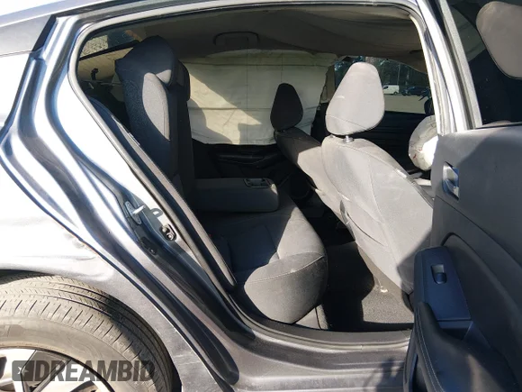 ✅ 2019 Nissan Altima S • VIN: 1N4BL4BV4KC148319 • Lot: 44209799. Wystawiony na IAAI z przebiegiem Nie podano. Bezpłatny archiwum sprzedaży aukcyjnych z USA i szczegółowy raport historii pojazdu na DreamBid. Zdjęcie 8.